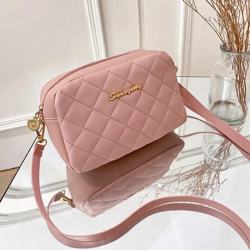 

2024 Tassel Small Messenger Bag For Women Trend Lingge Embroidery Camera Female Shoulder Bag Fashion Chain Ladies Crossbody Bags