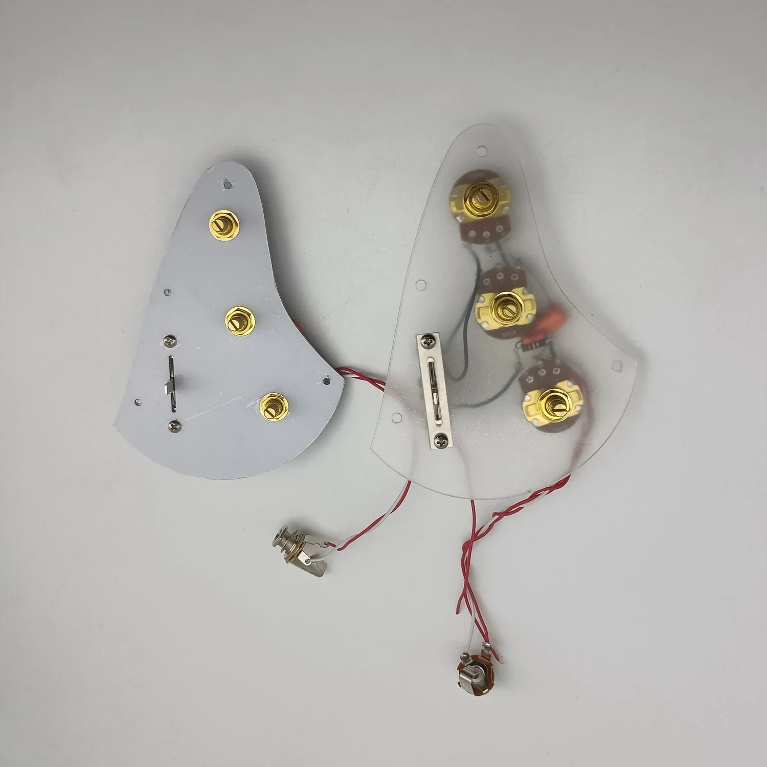 配線済みアクリルストラトキャスターピックガード、250k真ちゅう銅