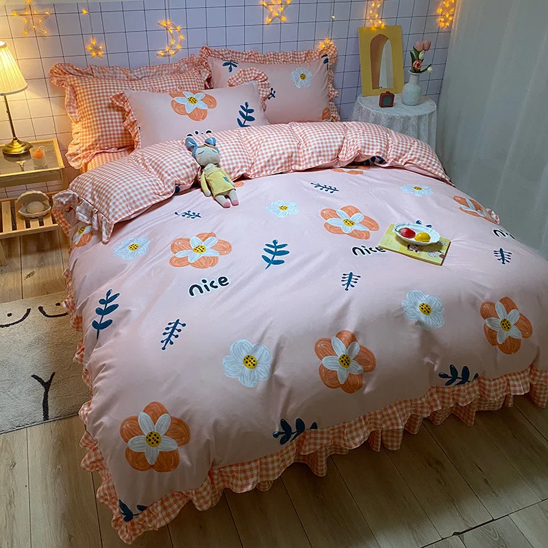 Four-Piece Bed Sheet Set Summer Bedding Floral Duvet Cover Bed Sheet Spring and Summer Bed Skirt Three-Piece Set 