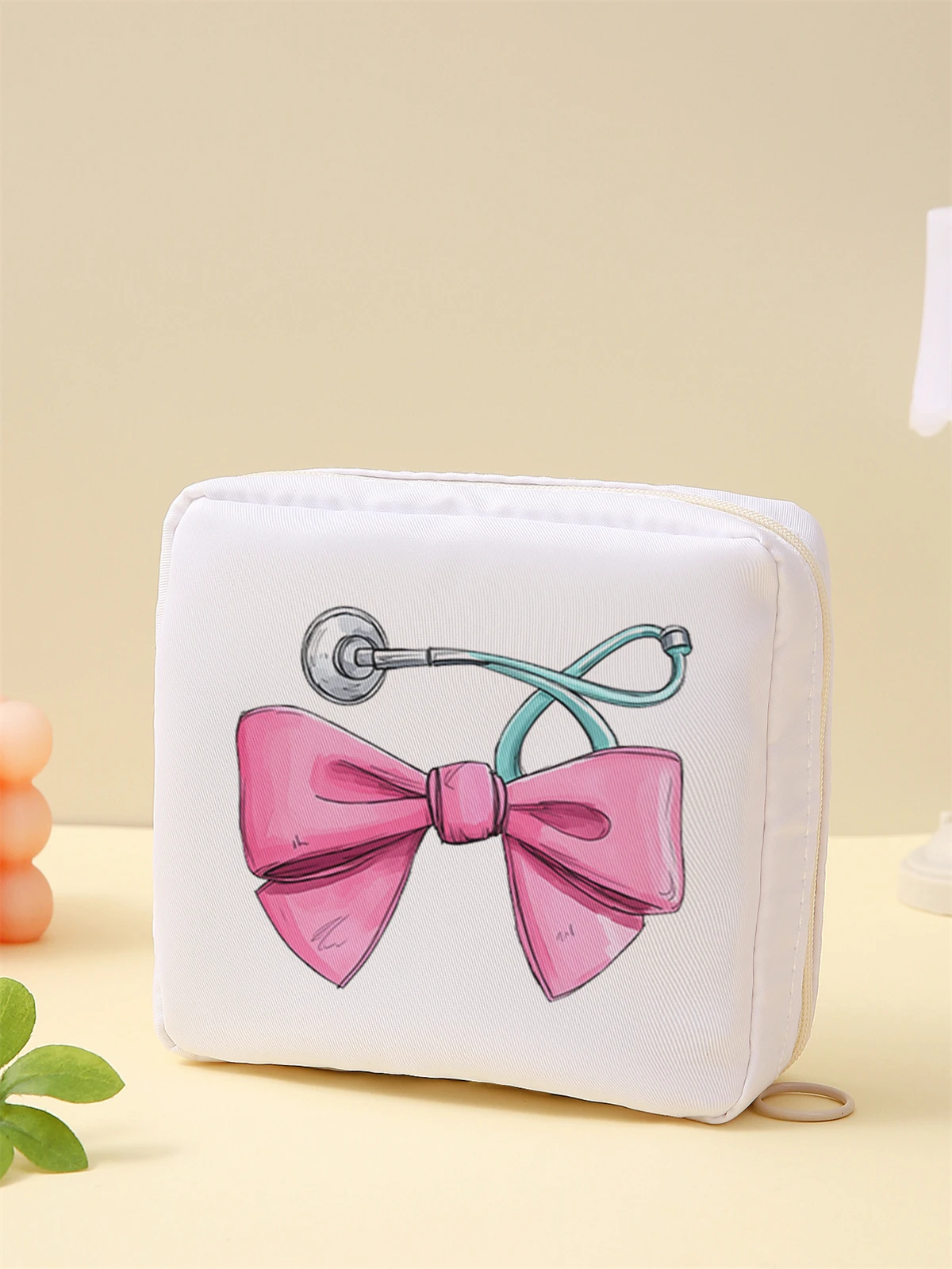 Butterfly printed sanitary napkin storage bag, women's lightweight tissue bag, sanitary tissue bag