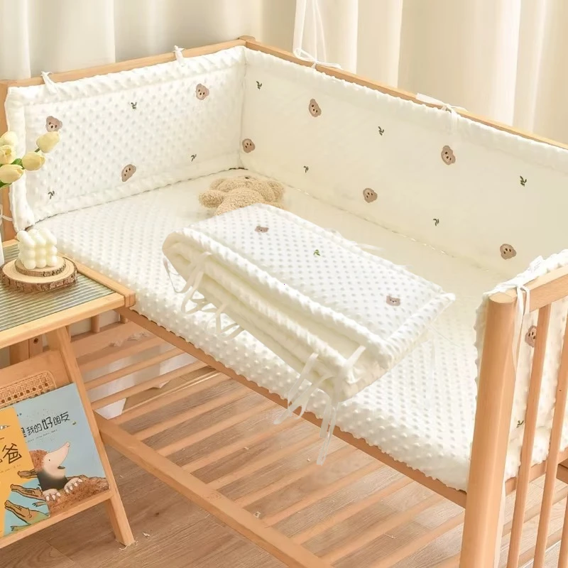 Clôture de berceau de bébé de couleur unie, garde-corps de Protection de lit en coton, pare-chocs épais autour du protecteur pour décor de chambre de bébé