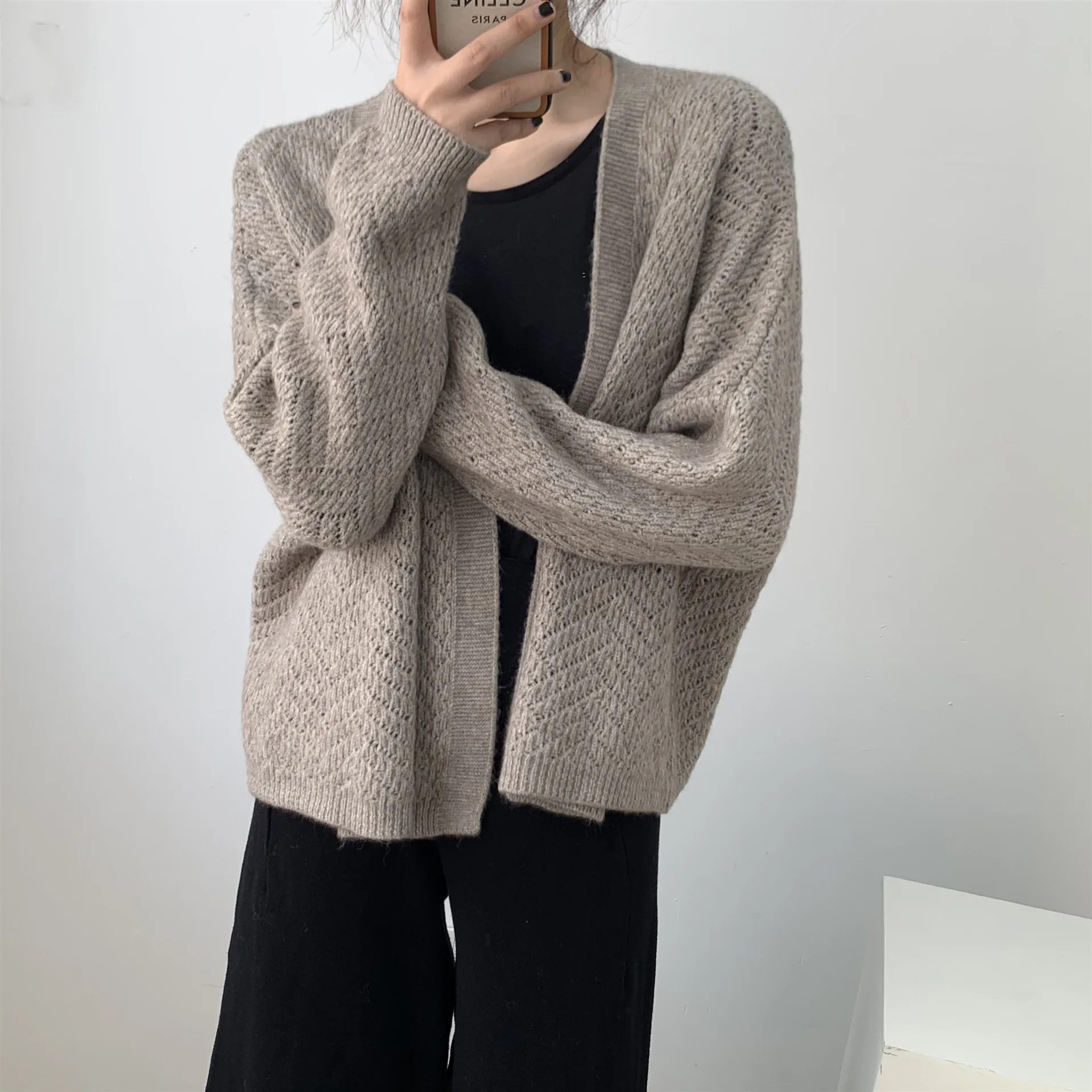 2021 Women Spring V-Neck Sweater Long Sleeve Hollow Out Design Women Open Design Sweater Casual Women Cardigans Pull Femme short sleeve cardigan Sweaters