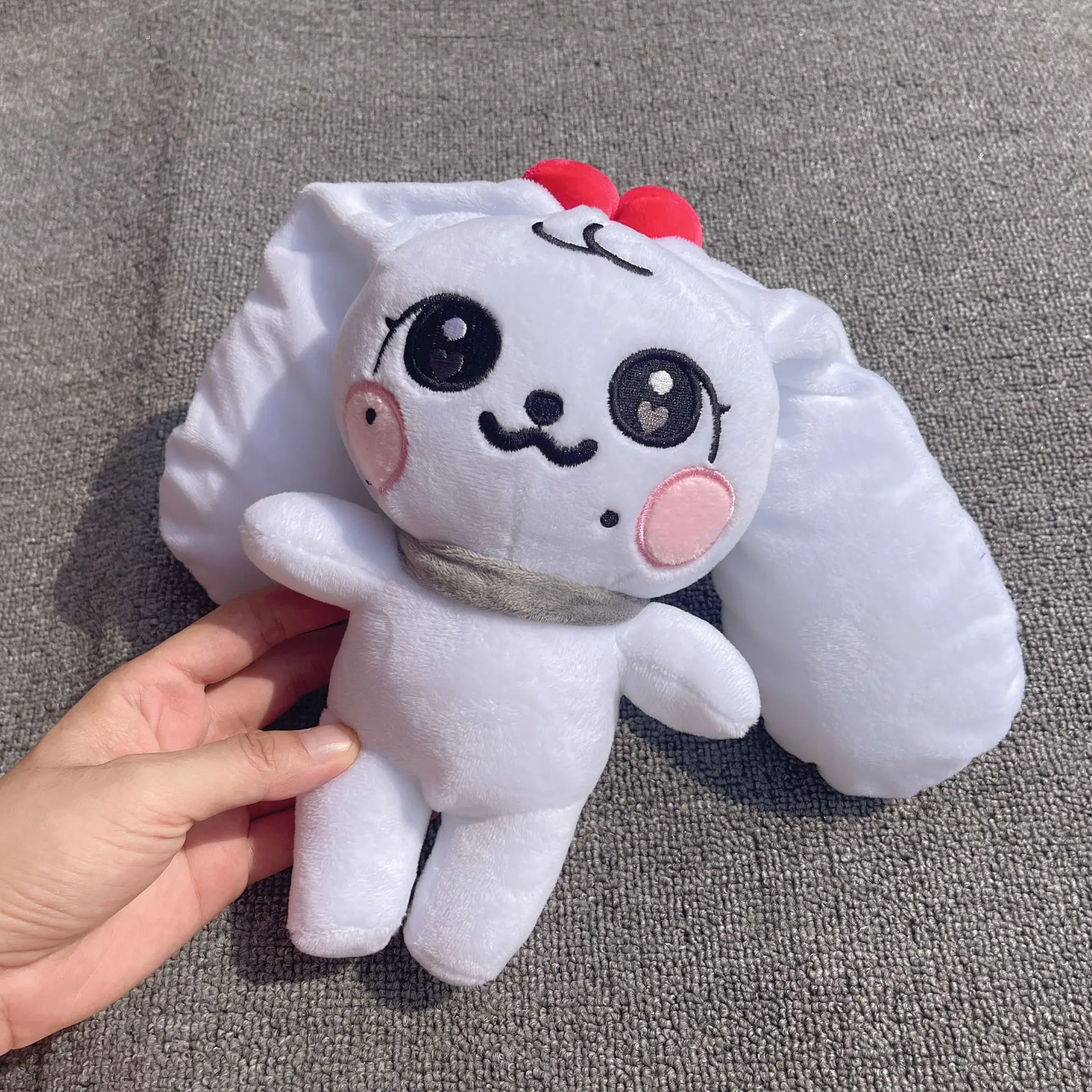 【生産終了】 ぬいぐるみ 20cm チーク付き シナダグローバル もちシリーズ もちうさぎ 立ち耳 ホワイト