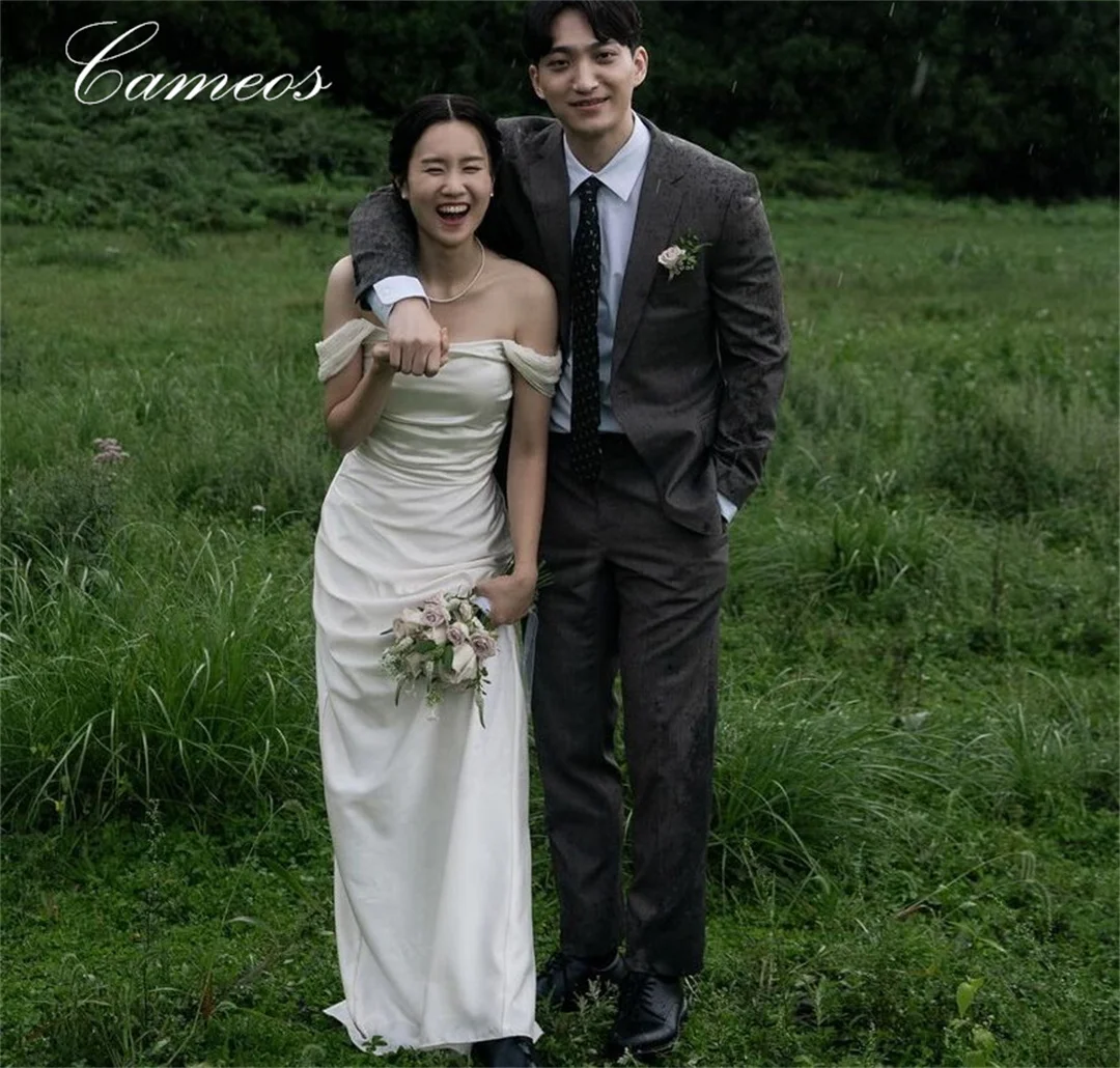 

Женское свадебное платье с открытыми плечами SONDR, строгое платье невесты цвета слоновой кости, Повседневное платье с коротким рукавом, атласное свадебное платье