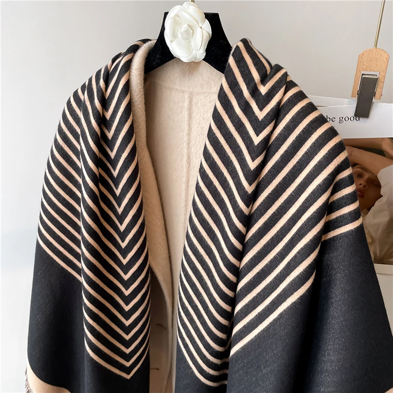 Sciarpa scialle in cashmere 2022 per donna stampa a righe spessa invernale calda pashmina coperta 125 cm grande quadrato Echarpe_voghion.com