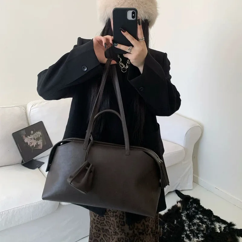 Large Capacity Top Layer Leather Tote Bag Vintage Simple 2025 New Leather Underarm Commuter Tot Bag Women's Bag