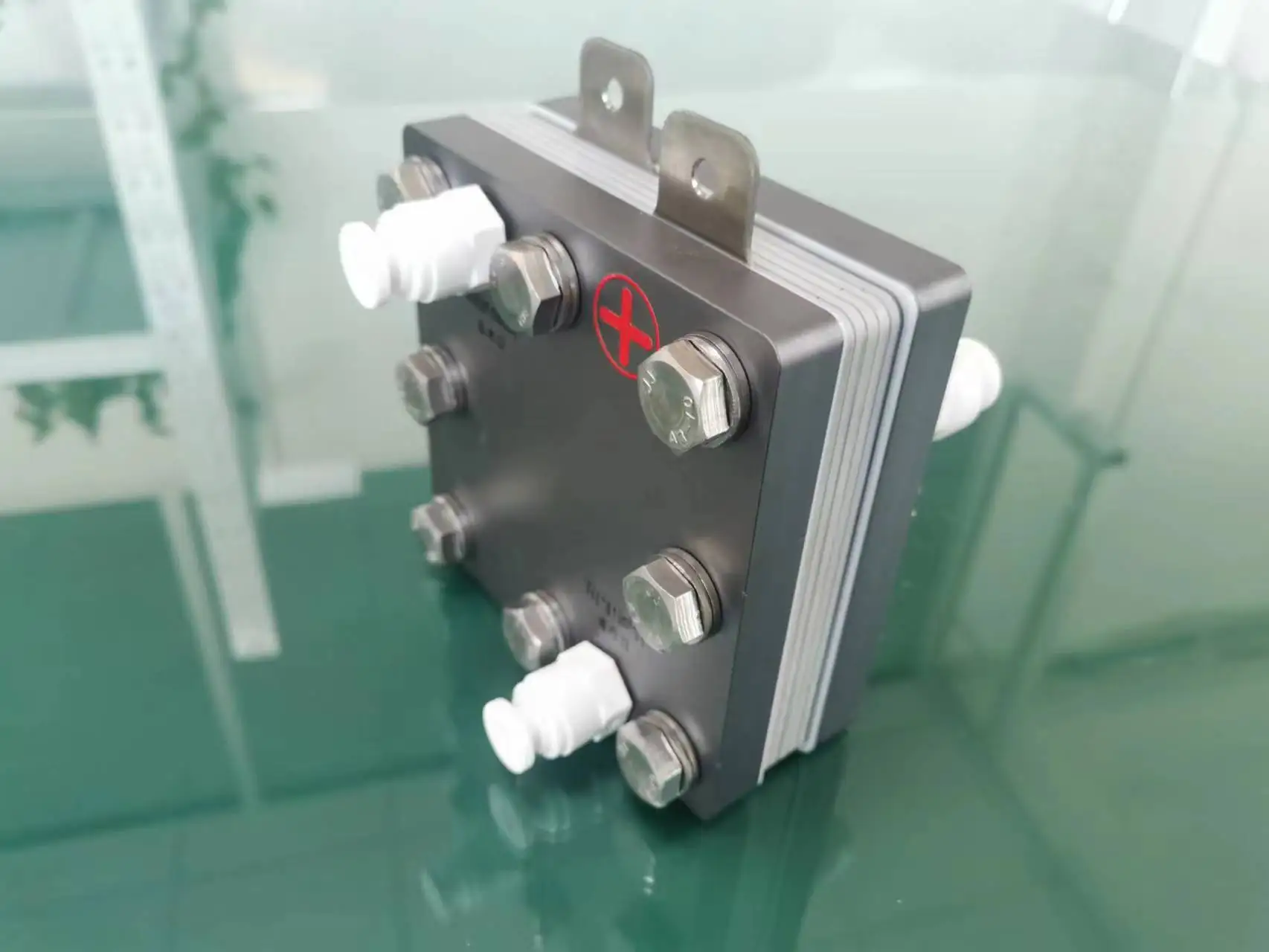 machine-de-production-d-hydrog-ne-cellules-s-rie-c-500-10000mlpem-riche