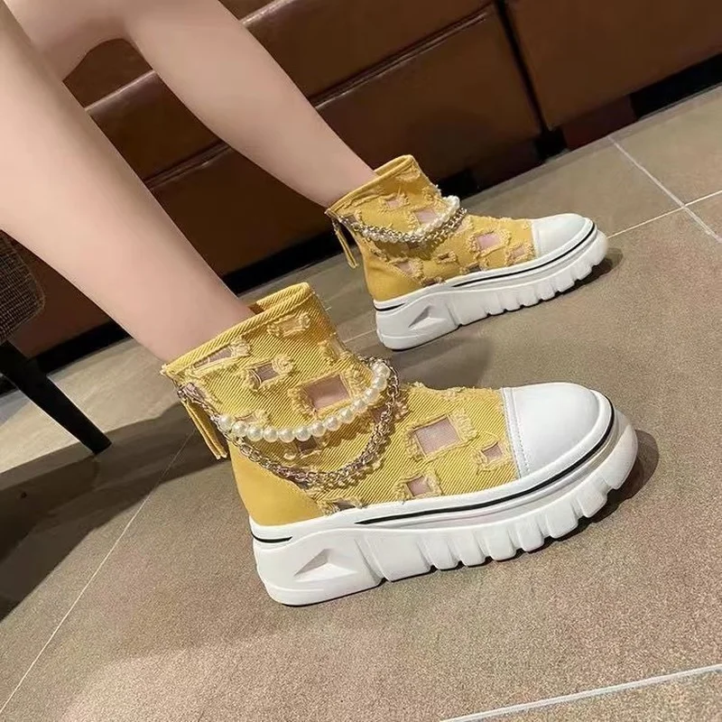 

High Top Hollow Women's Fashion Shoes Niche Thick Soled Pearls Platforms 2022 Spring Summer Mesh Fashion Metal Chain Sneakers