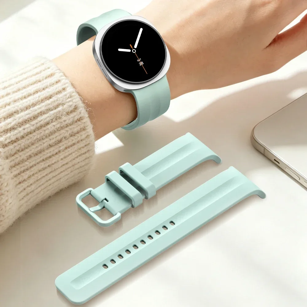 Premium Silicone Sports Strap - Universal Fit Smartwatch Band Accessory