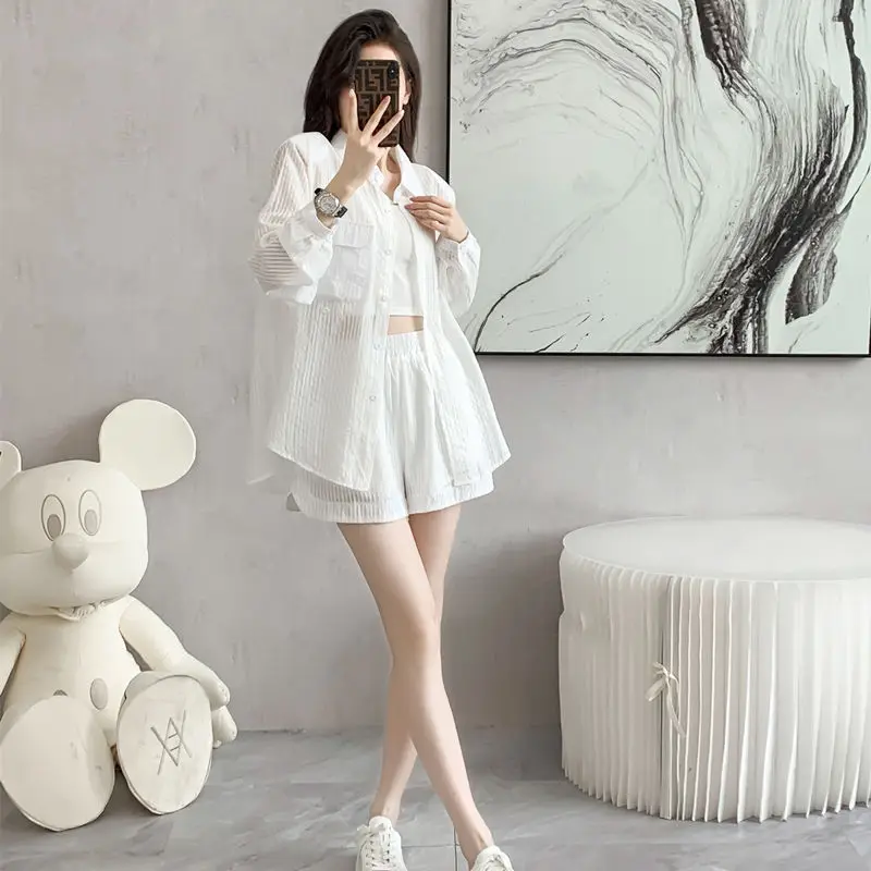 High End White Striped Shirt Sun Protection Suit Casual Sports Set Spring and Autumn Thin Fashion Shorts Two-piece Set