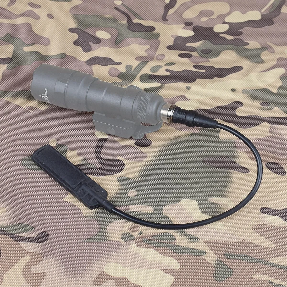 

Tactical M300 M600 M951 M952 Series Weapon Light Remote Tail Switch Momentary Control SF Plug Tape Flashlight Accessories