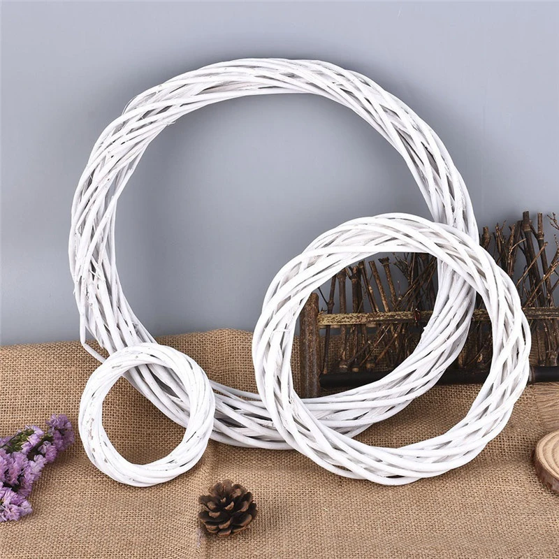 

10/15/20/25/30cm Round Natural Rattan Ring Christmas Garland Hanging Ornament DIY Floral Wreath Wedding Decoration Home Decor