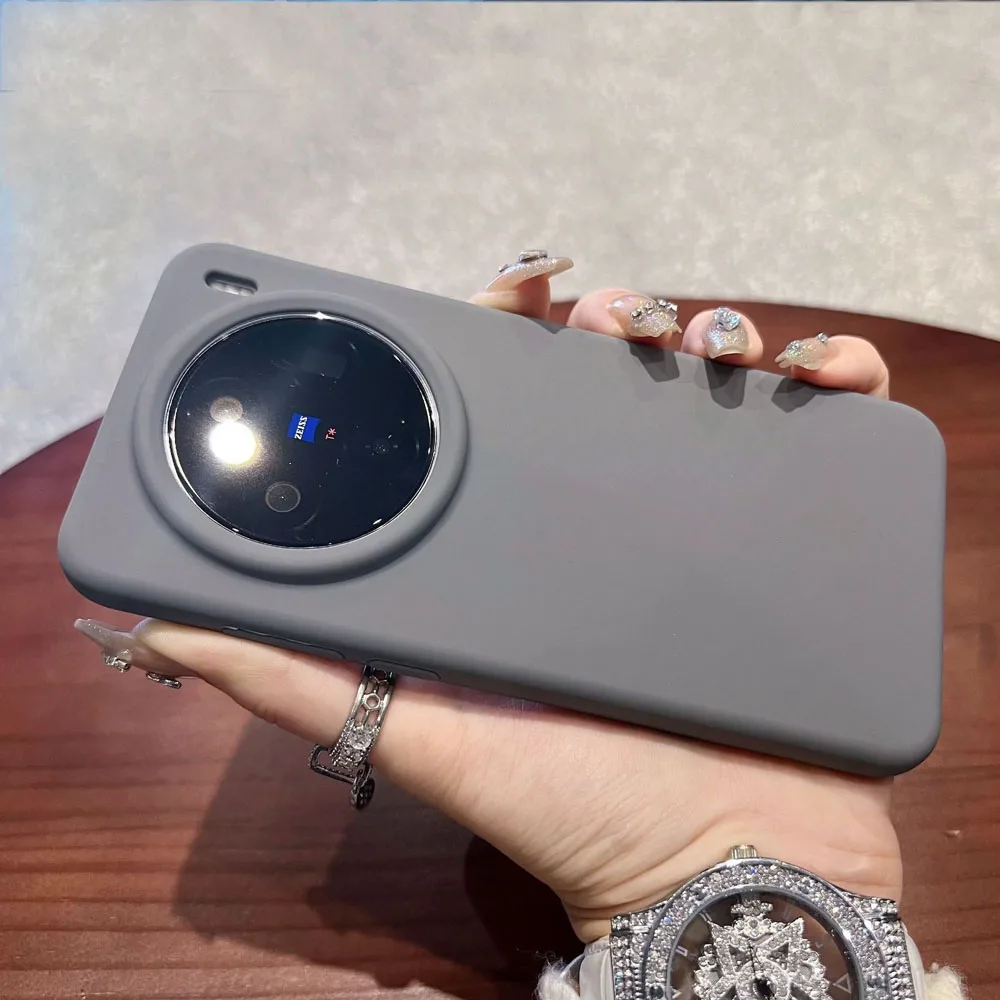 Slim Soft Liquid Silicone Shockproof Bumper Cover with Smooth Microfiber Fleece Lining