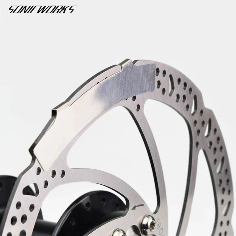 Disk brake alignment tool Clearance