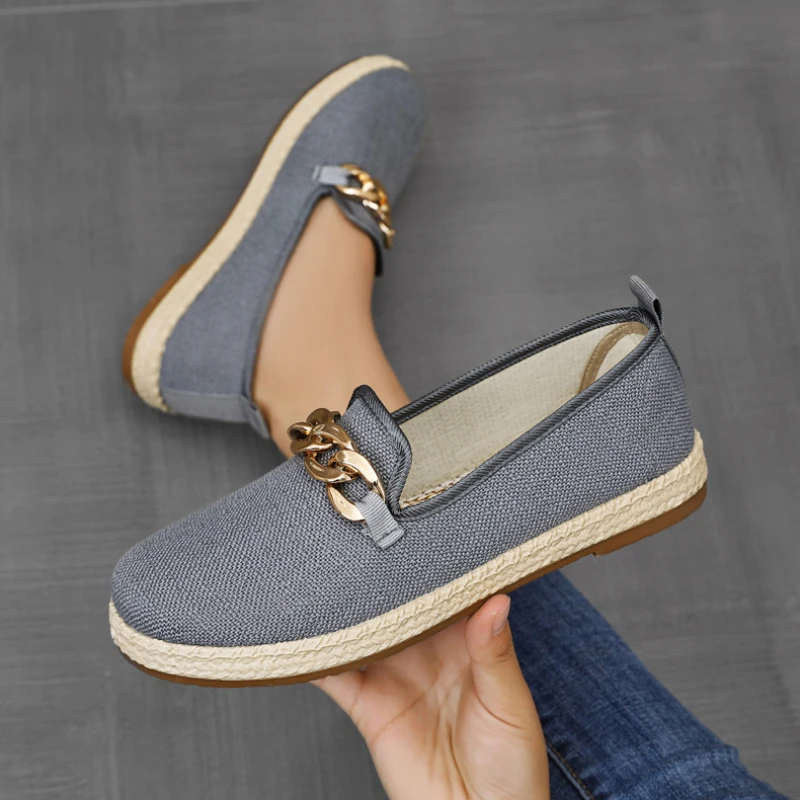 Female 2024 Spring New Daily Flat Bottom Canvas Shoes with Soft and Comfortable Meat, One Step Single Shoes for Leisure Use