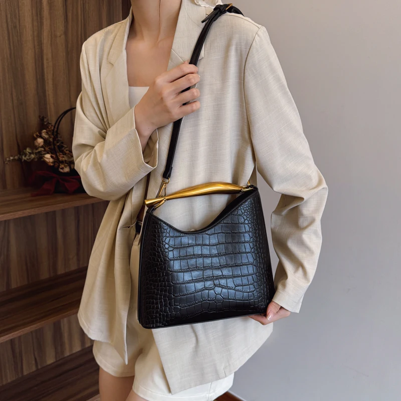 Elegant Crocodile Pattern Top-handle Bags For Women 2025 Latest