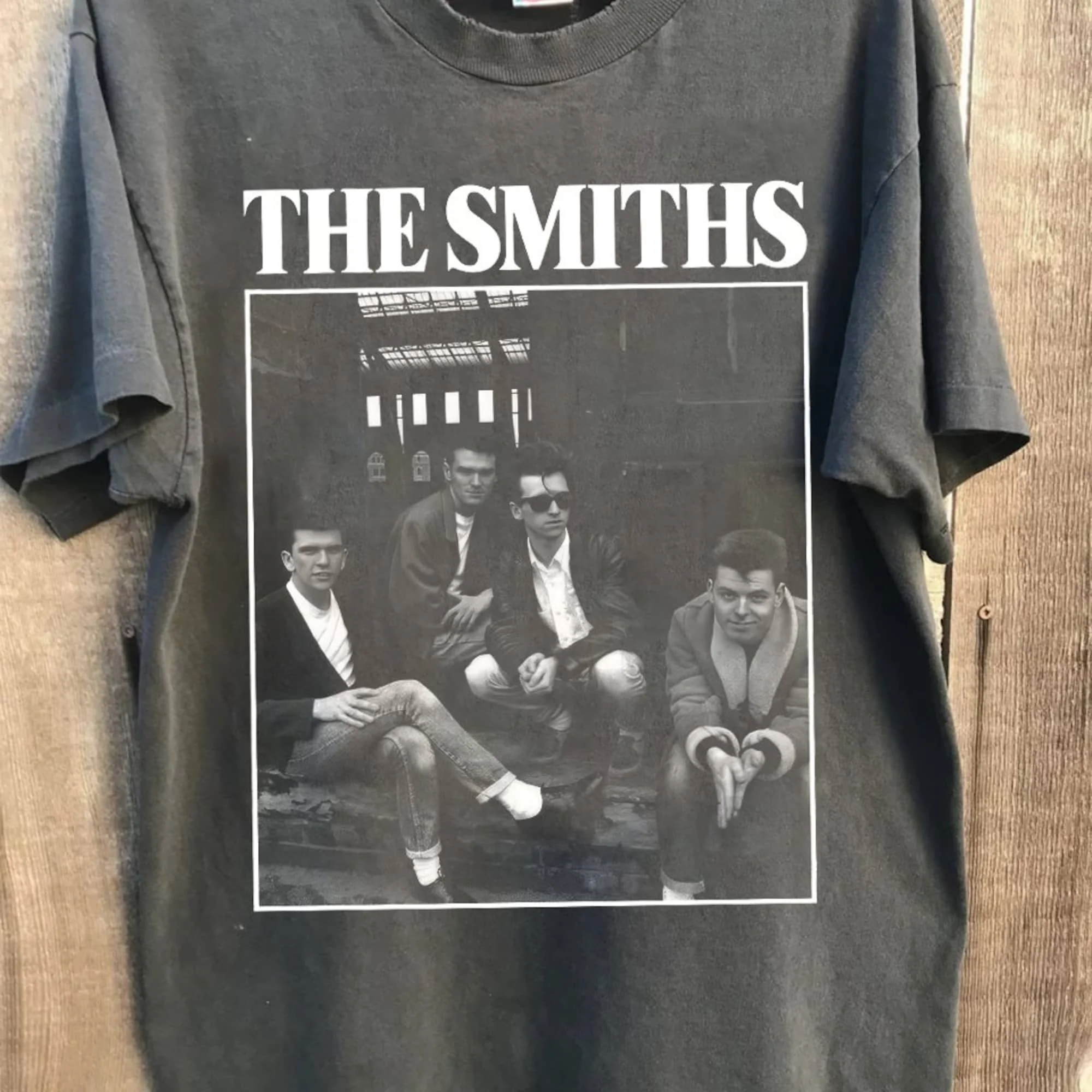 The Smiths Shirt,The Smiths T-Shirt,Band Music World Tour ,Vintage The Smiths Shirt, Fan Gift Gift For Men, T-Shirt Unisex Da Donna
