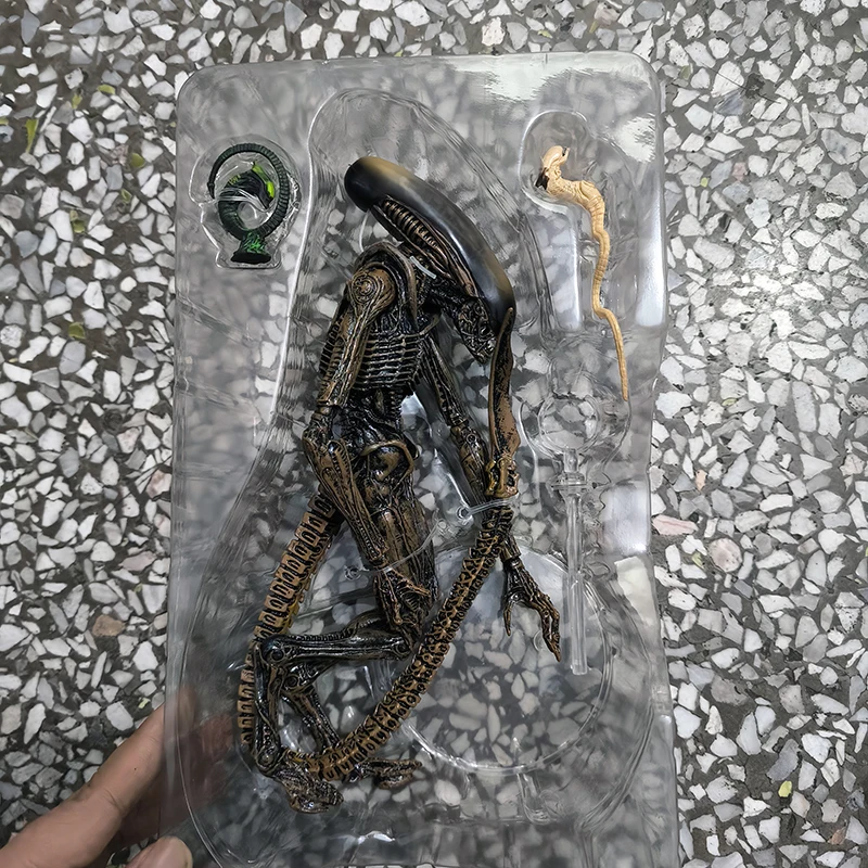 NECA Ultimate Edition Alien 3 Figure Big Chap Alien Predator