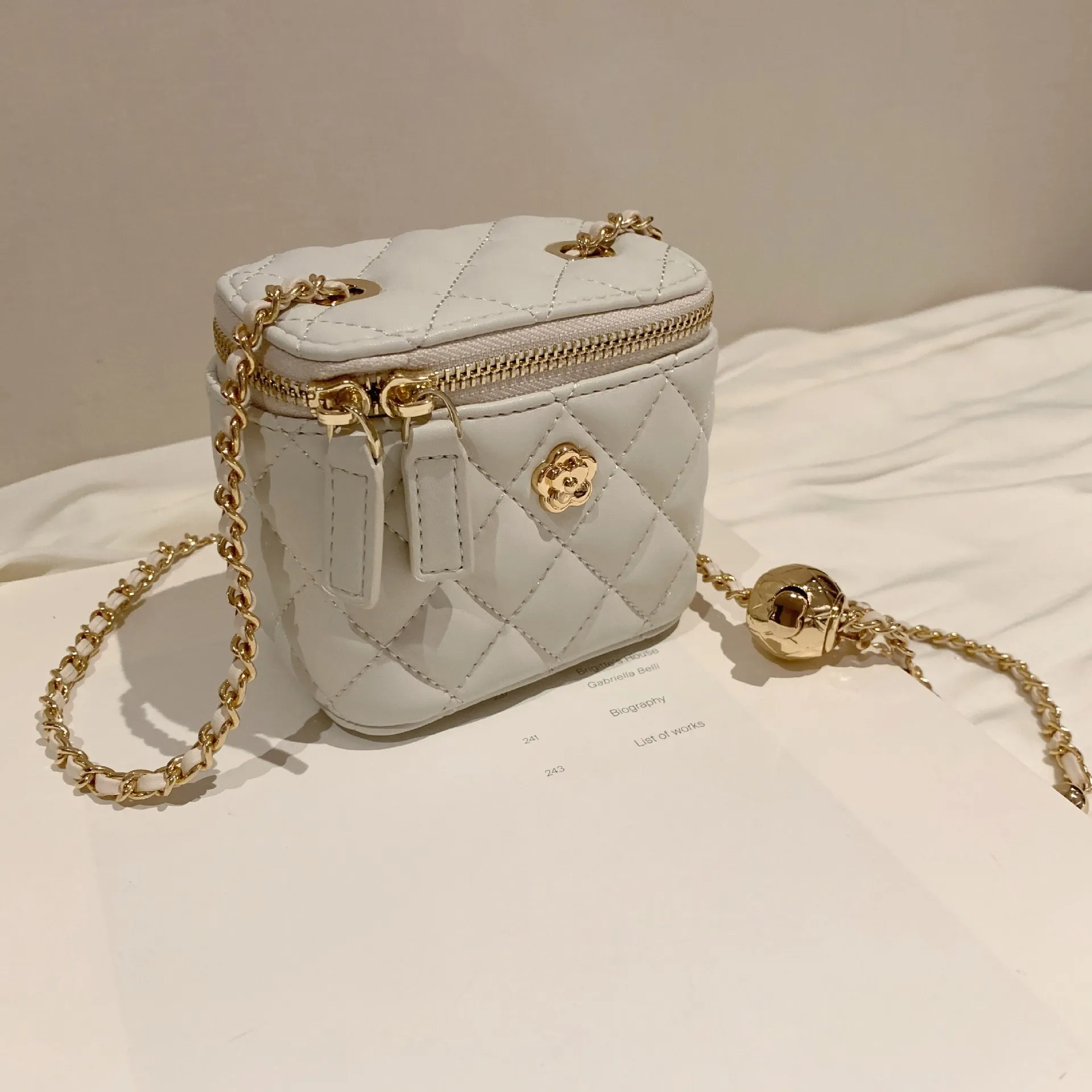 Camellia rhombic chain box small bag women's winter mini shoulder crossbody bag  purses and handbags  women handbags  purses