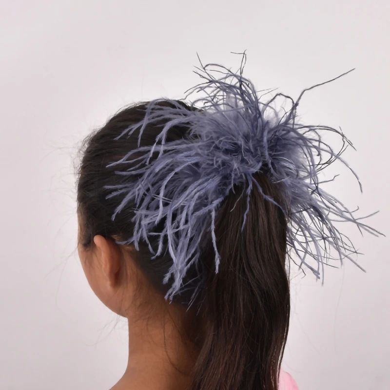 Рисунок 3 - Женские браслеты из натурального страусиного пера