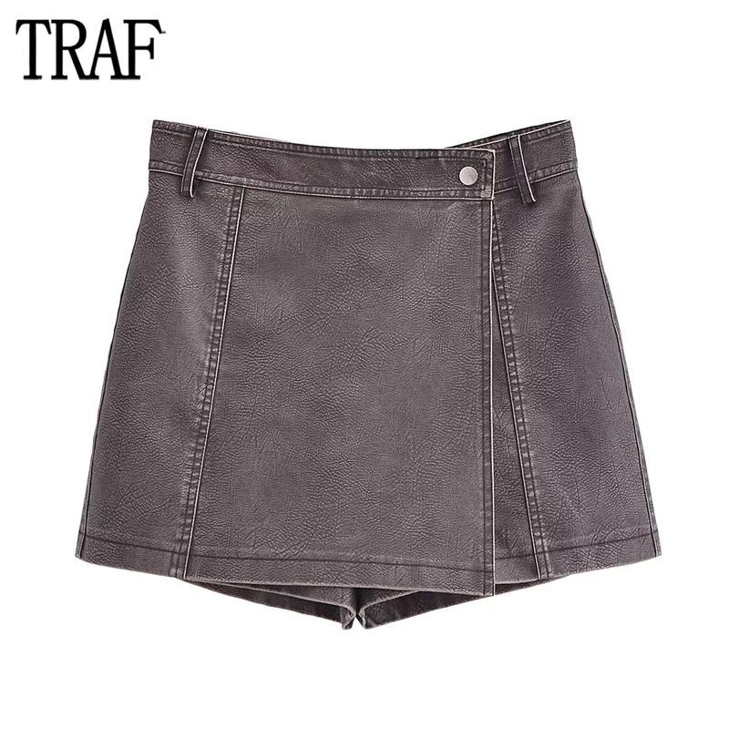 

TRAF Faux Leather Skirt Shorts for Women High Waist Bermuda Shorts Woman Fashion Office Skort Women 2024 Streetwear Shorts Women