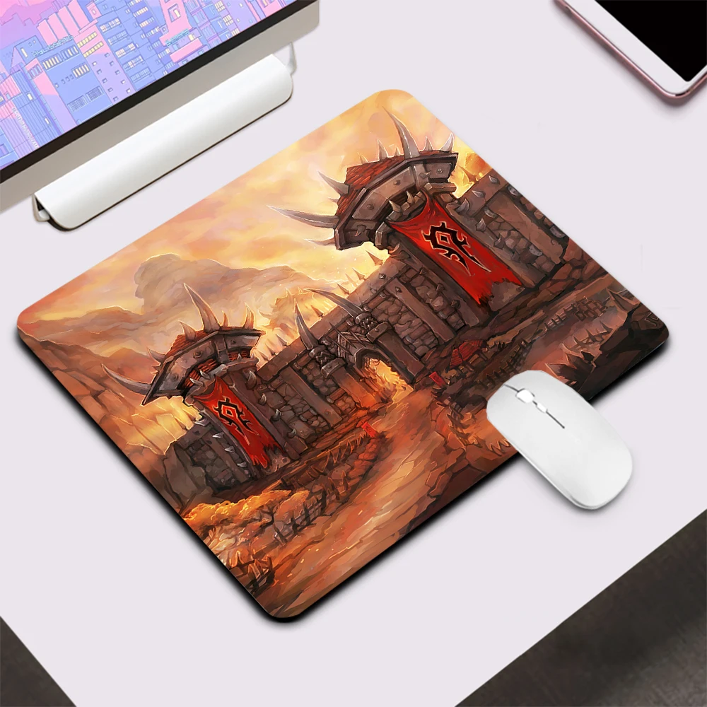 World Of Warcraft Hende Small Gaming Mouse Pad Computer Office Mousepad Keyboard Pad Desk Mat Pc Gamer Mouse Mat Laptop Mausepad
