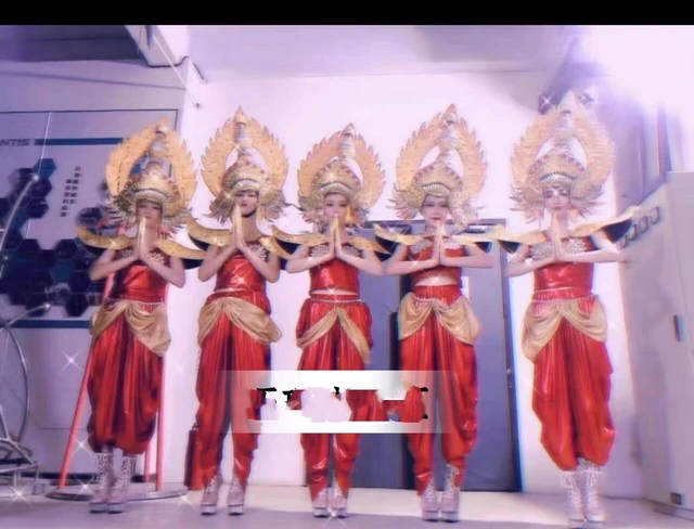 thai dance costumes