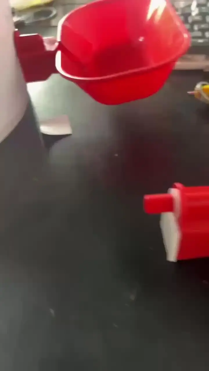 4 Automatische Hühnerwasserbecher 1L – Tränke Für Küken, Hühner, Enten & Truthähne