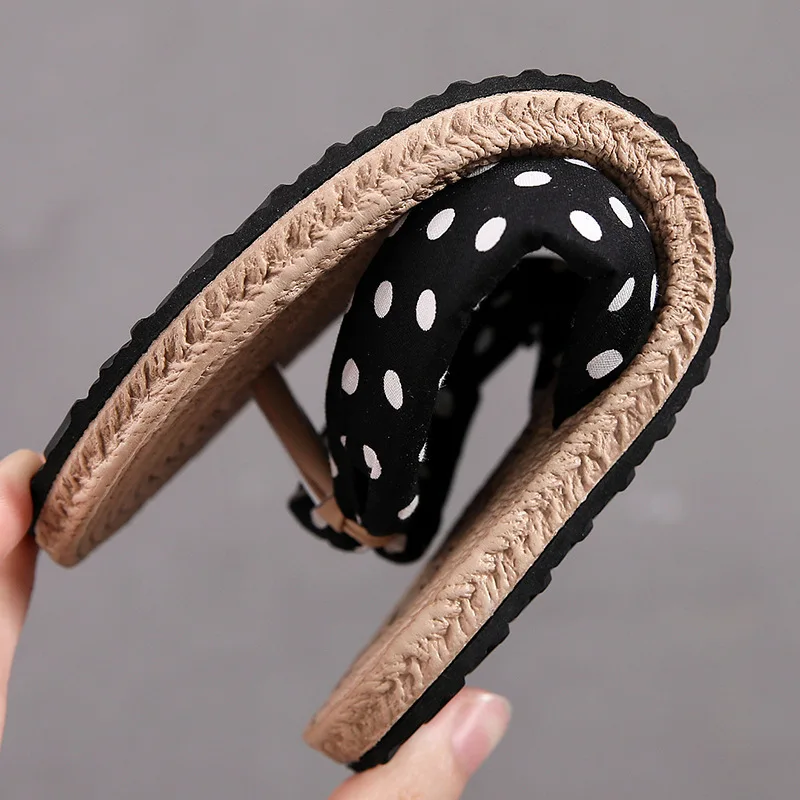 2023 New Summer Fashion Design Weave Women Beach Flip-Flops Non-Slip Flat Ladies Outdoor Soft Slippers Women's Simple Flip-Flop