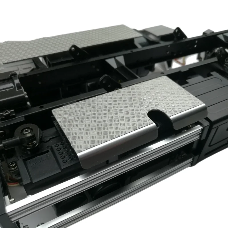 Metal Anti-skid Plate Fuel Tank Board for 1/14 Tamiya RC Truck Car SCANIA R730 R470 R620 VOLVO FH12 FH16 56360 Tamiya LESU Truck 4