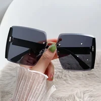 New Borderless Square Sunglasses Women's Brand Designer Fashion Sun Glasses Women Outdoor Driving Eyewear UV400 Oculos De Sol 2