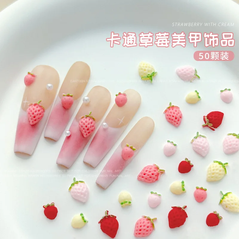 50pcs 크림 같은 딸기 네일 아트 액세서리 플랫 백 레진 네일 참 3D 혼합 색상 딸기 과일 네일 장식 쥬얼리