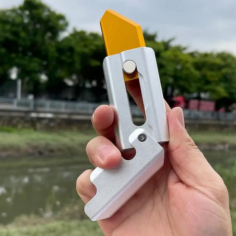 

Metal Gravity Knives Toy 3D Small Sensory Toys Aluminum Alloy Trick Costume Knives Fidget Toy Fake Toy Knives Finger
