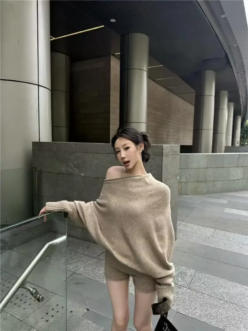 Korejpaa Elegant Sweater Short Sets Women Autumn Winter Slanted Shoulder Knitted Sweaters High Waist Shorts Two Piece Set 4
