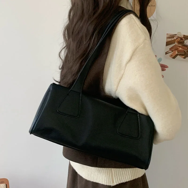 Korean Instagram Retro Underarm Stick Bag Women'S Large Capacity Commuter Bag Pillow Bag Casual Handheld Shoulder Bag