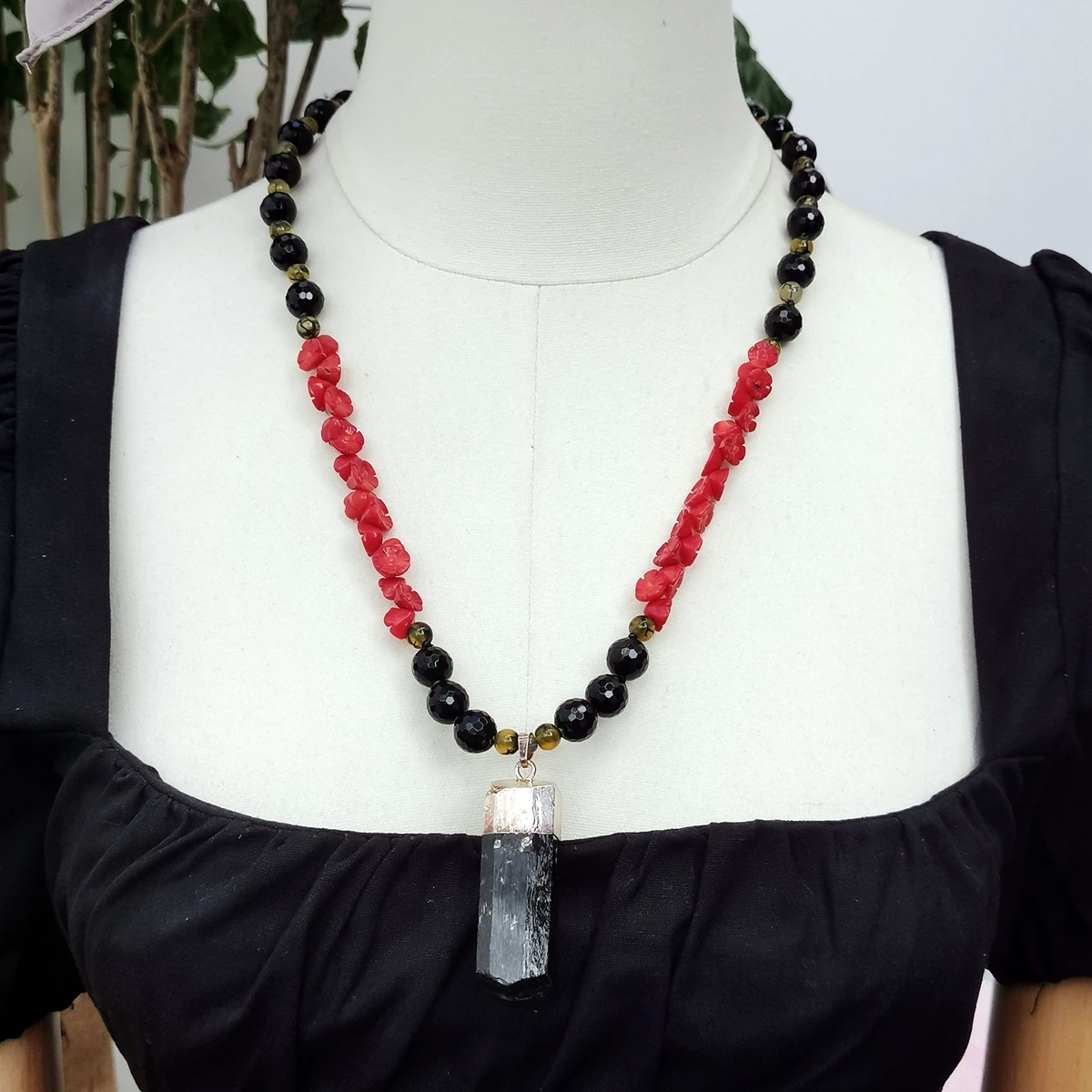 

Lii Ji Black Onyx Agate Red Coral Black Tourmaline Pendant Necklace 65cm Women Necklace Jewelry Stock Sale