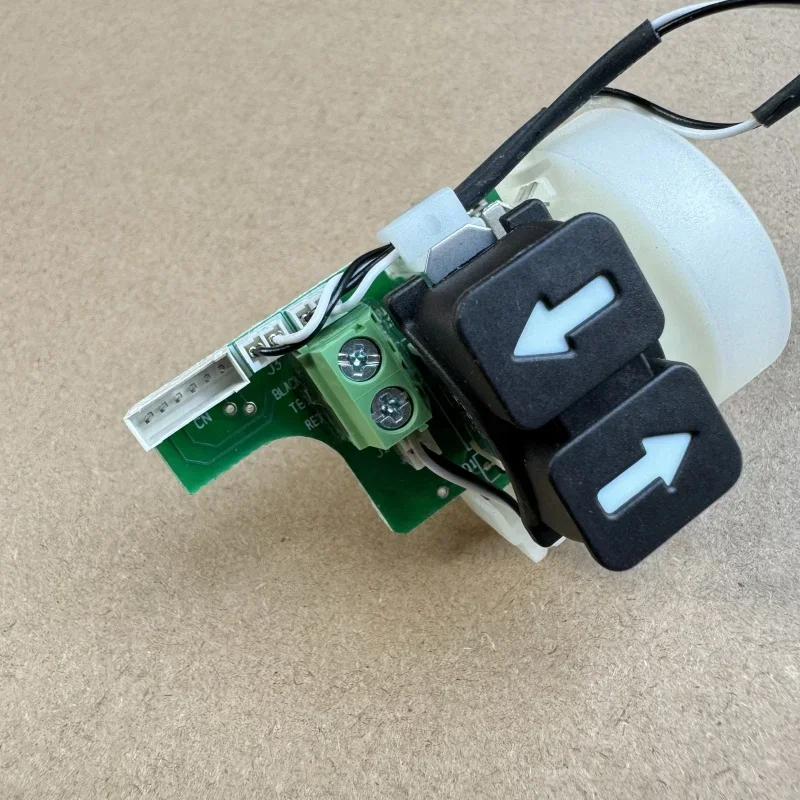 マキタ スイッチユニット部品 638605-2 マキタ 638605-2 スイッチユニット DF010D DF012D用｜Yahoo!フリマ（旧