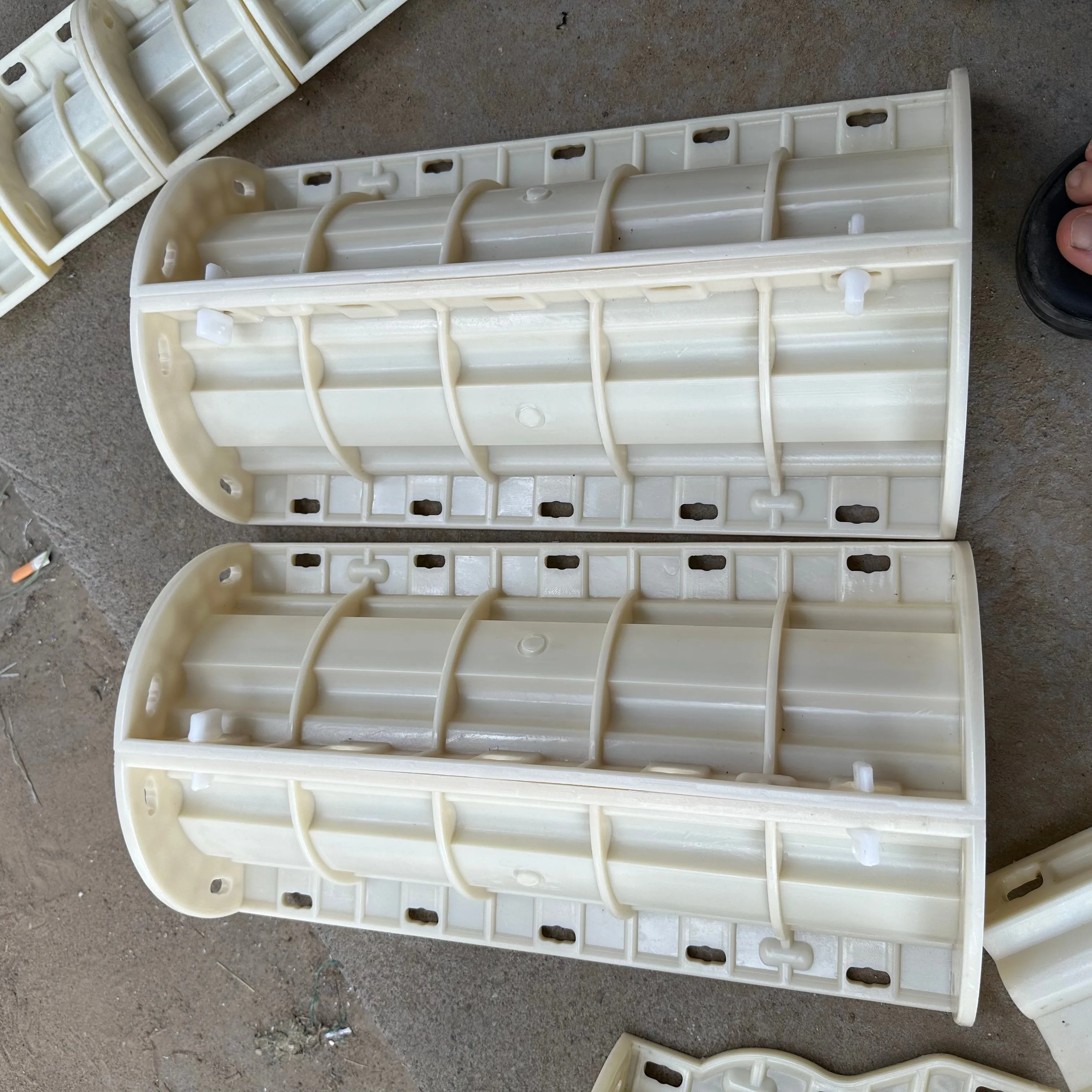 Roman column mold D：15cm H：100cm cement round European villa gate plastic building template smooth round column mold