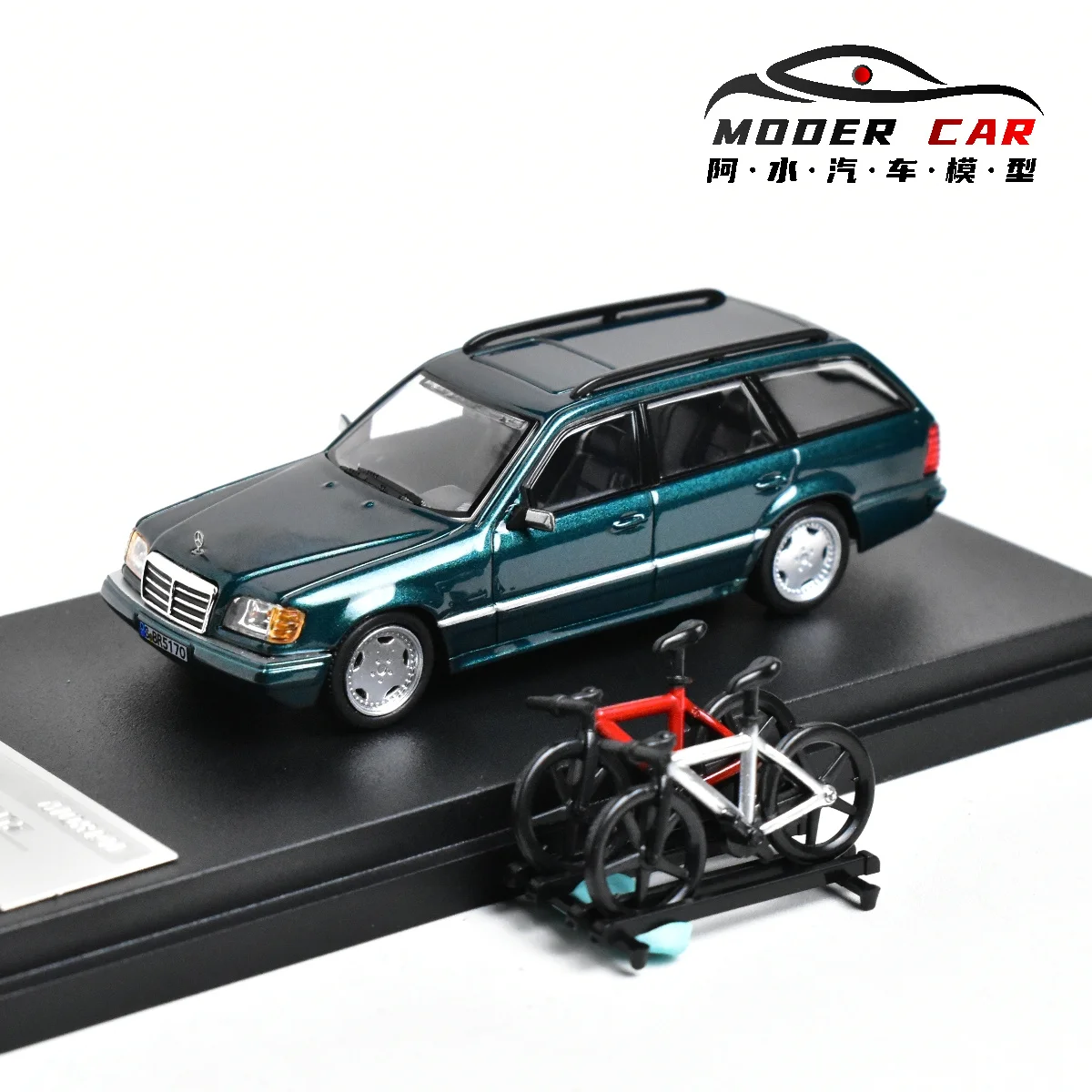 Mortal 1:64 E300 S124 Diecast Model Car 4