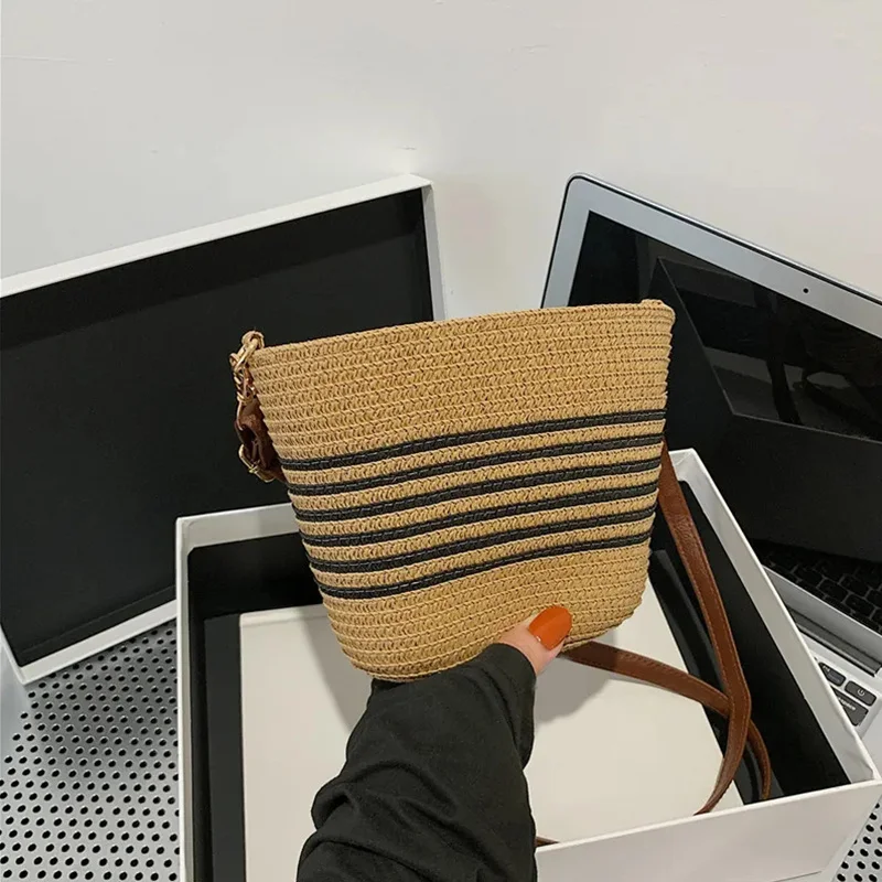 Summer Straw Shoulder Bags Drawstring Women's Straw Bucket Bag Purse Raffia Woven Straw Handbags Casual Tote Beach Crossbody Bag