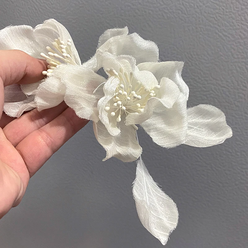 Elegant Wedding Hair Accessories Floral Hairpin Photography Studio Props Bridal Headwear Silk Material Beautiful Flower Design - 4