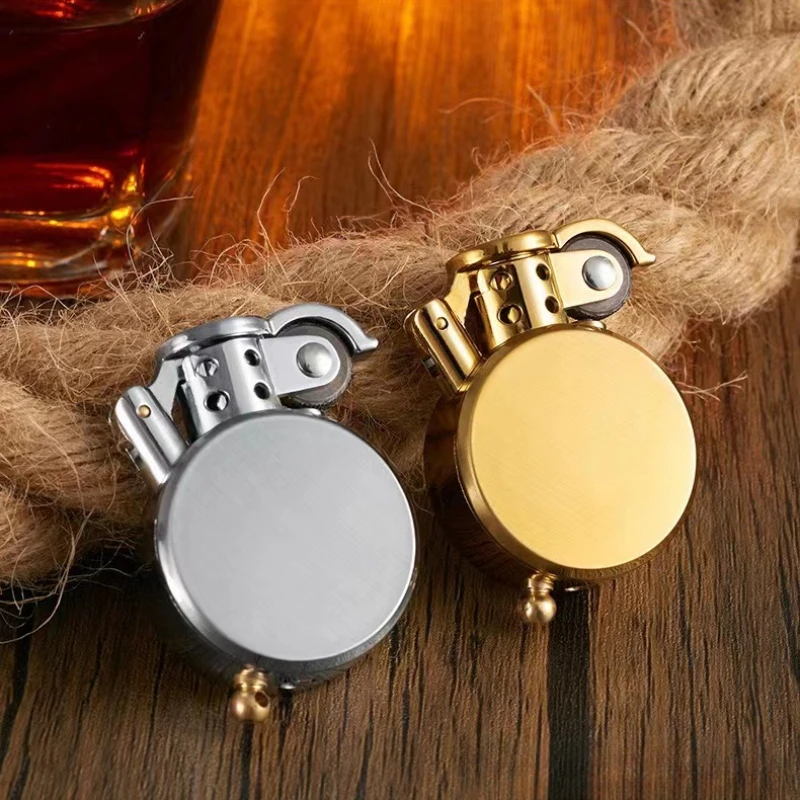 Kerosene Lighter Retro Round Kerosene Lighter Creative Metal Windproof Flame Lighter Gold and Silver Oil Smoking Accessories Tool