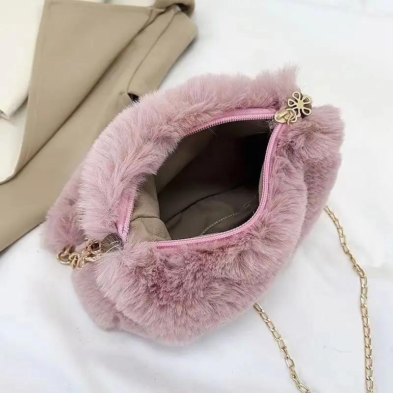 FAZED★韓国★人気★FLUFFY FUR BAG 3色 Bigサイズが可愛い Amazon.com: Fur Shoulder Bag for Women Y2k Star Shape Fluffy