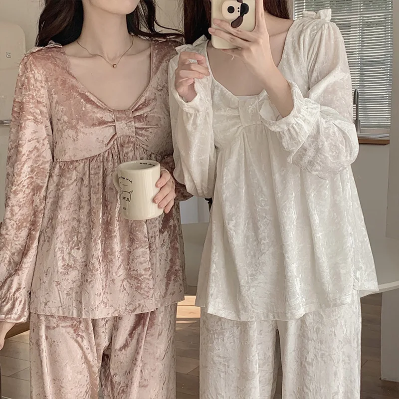 

New Velvet Female Pajamas Sleepwear Two Piece Set Elegant Retro Court Style Nightwear Pyjama Suit Autumn Winter Loose Home Wear