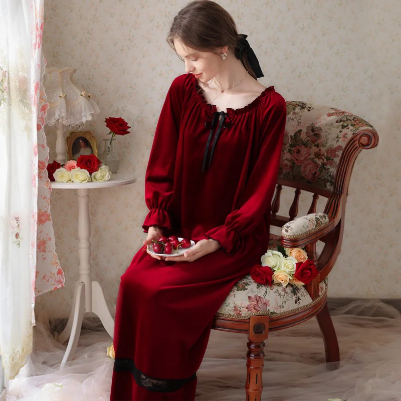 Winter Nightdress Women Gold Velvet Fleece Long Sleeve Elegant Sleepwear Nightgown Sleepshirt Womens Vintage Nightwear Homewear