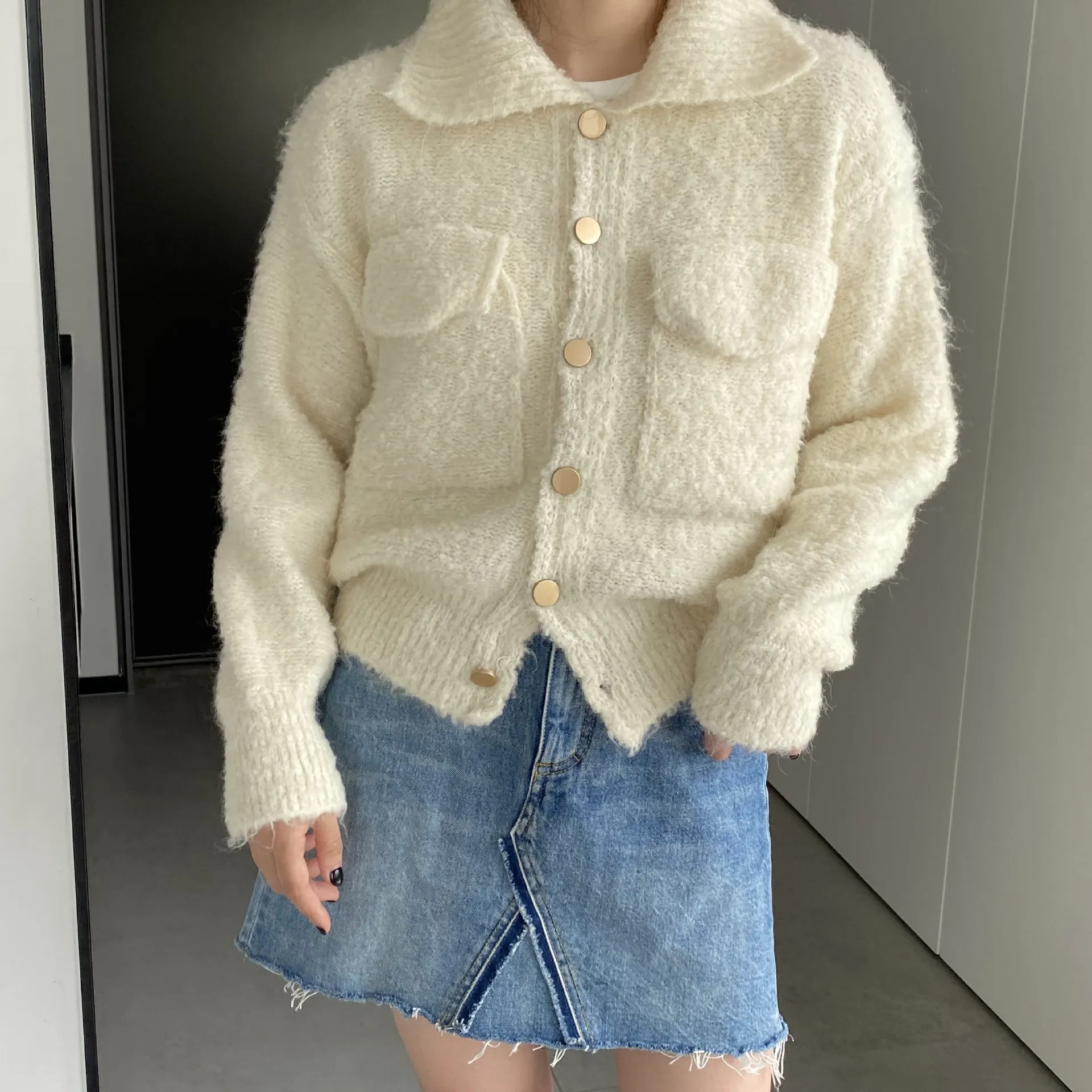 

Autumn and Winter Women's Casual Solid Polo Neck Long Sleeve Pocket Decoration Loose Cardigan Sweater