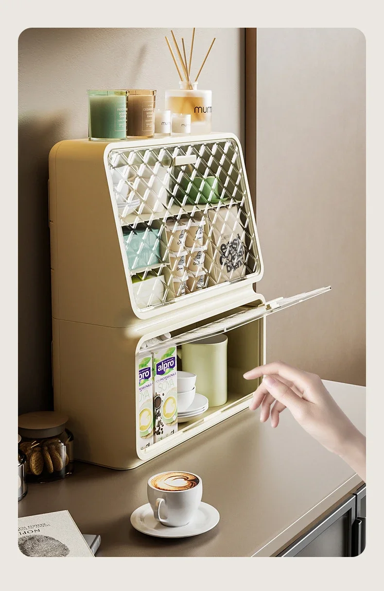 Organizues praktik dhe estetik për çdo kuzhinë. Organizues plastik i qëndrueshëm dhe lehtë për t’u pastruar.