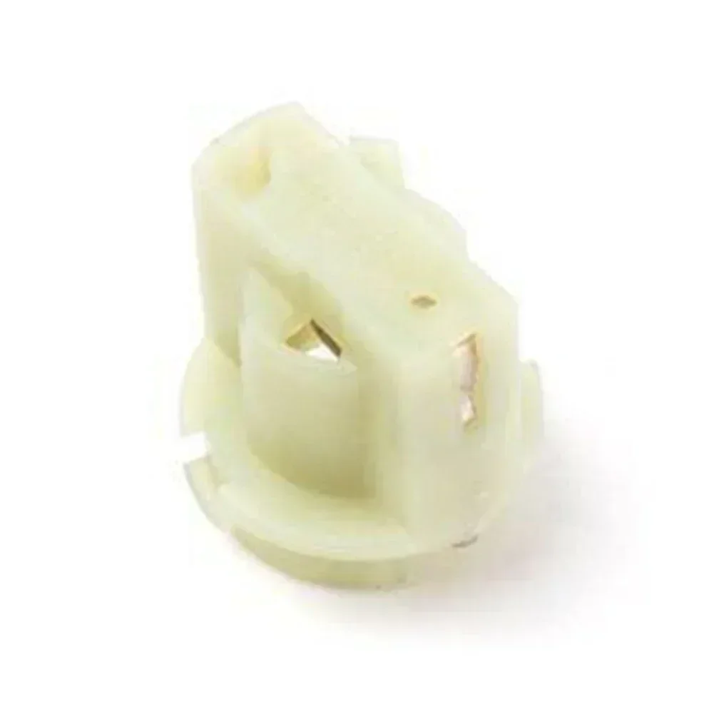 Tail Light Bulb Socket Tail Light Bulb Socket For BMW E30 E32 E34 E38 E71 63218355883 Anti-corrosion Wear-resistant And Non-deformation