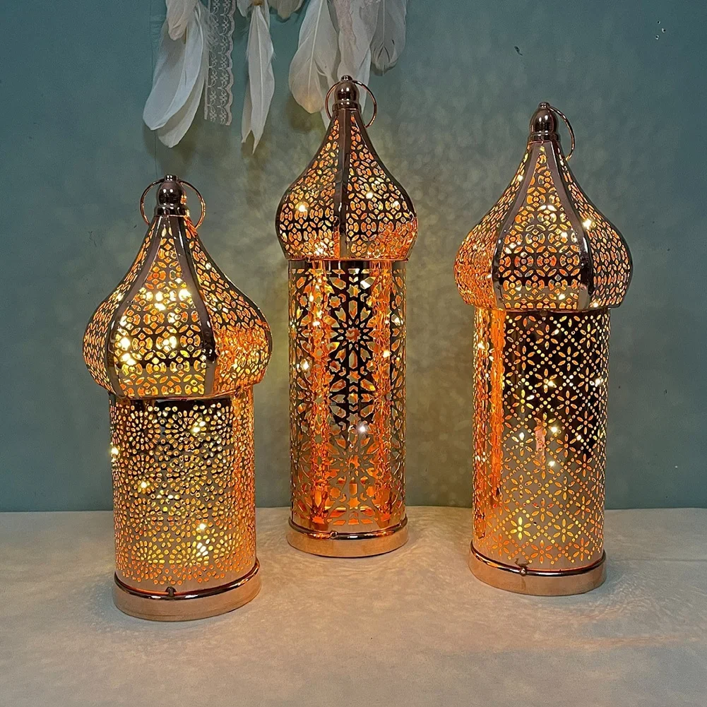 

2024 Moroccan Golden Hollow Iron Lantern Ramadan Festival Decor Supplies LED Wind Lantern Pendant EID Light Ramadan Decoration