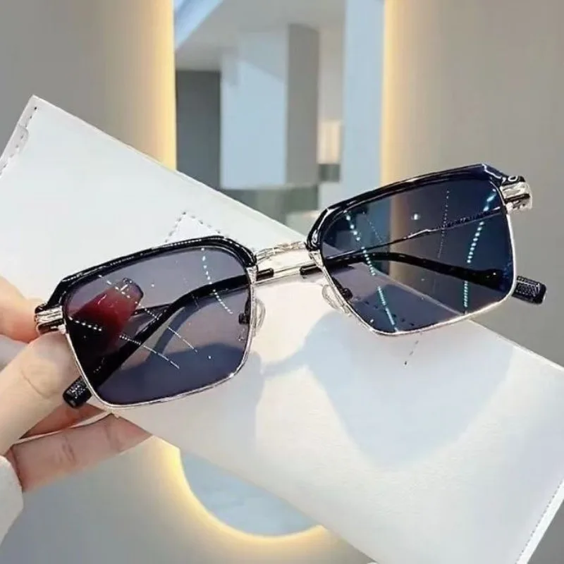 Photochromic Anti Radiation Glasses Photochromic Anti Radiation Glasses for Woman Men Vintage Eyebrow Frame